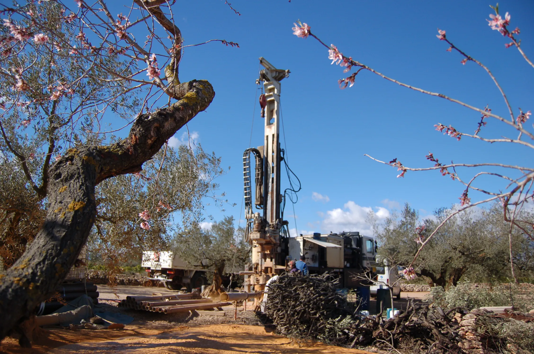 Perforació de pou per a finca d’oliveres
